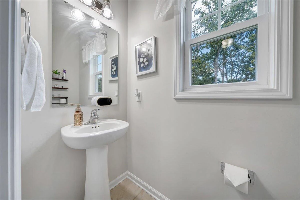4933 Warrior DR - Photo 16