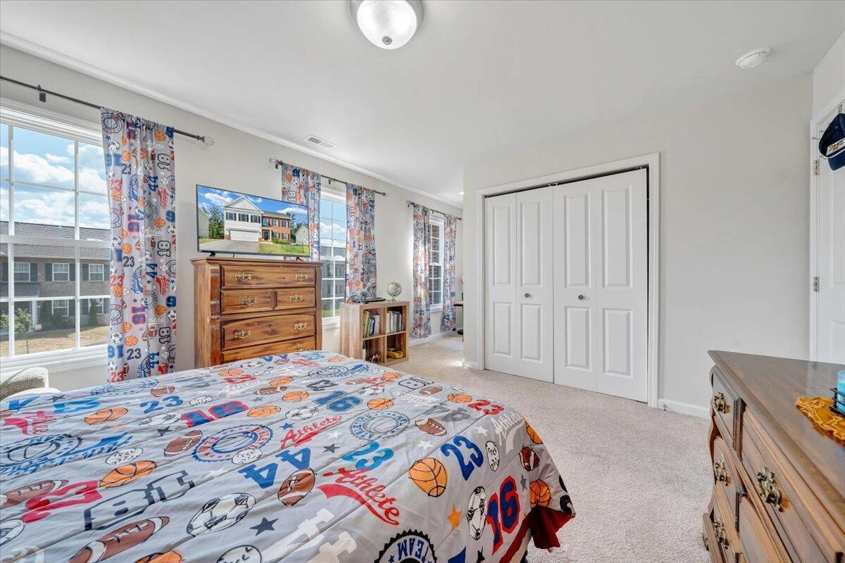 4933 Warrior DR - Photo 24