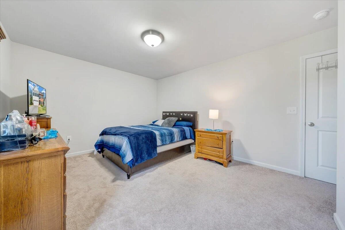 4933 Warrior DR - Photo 29