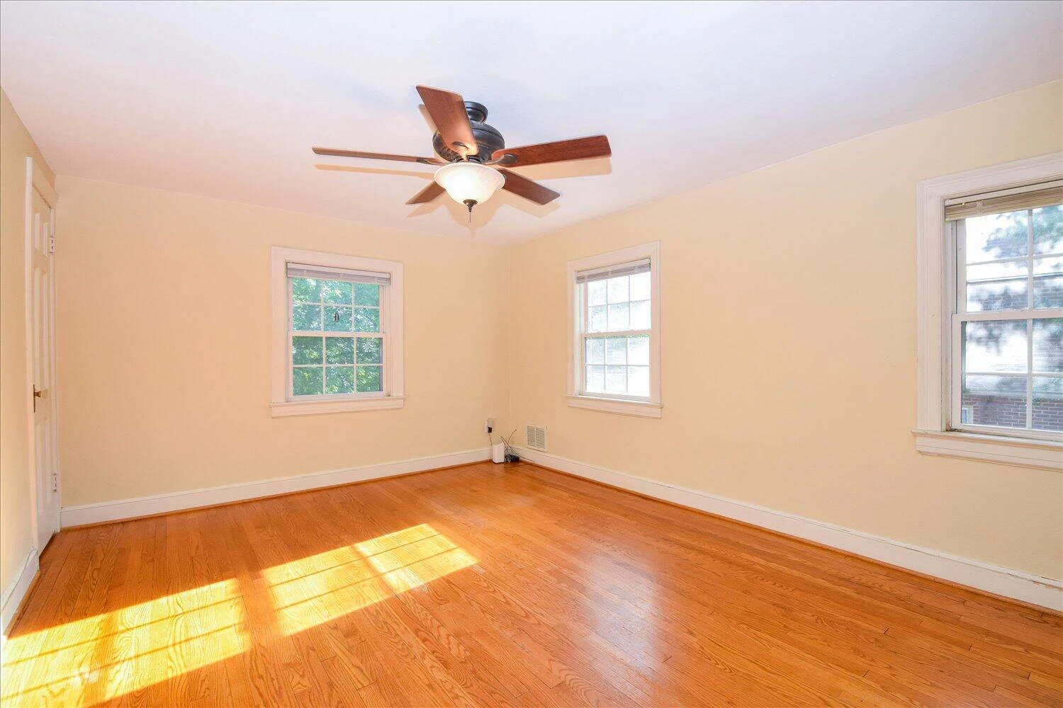 2414 Fairway DR SW - Photo 16