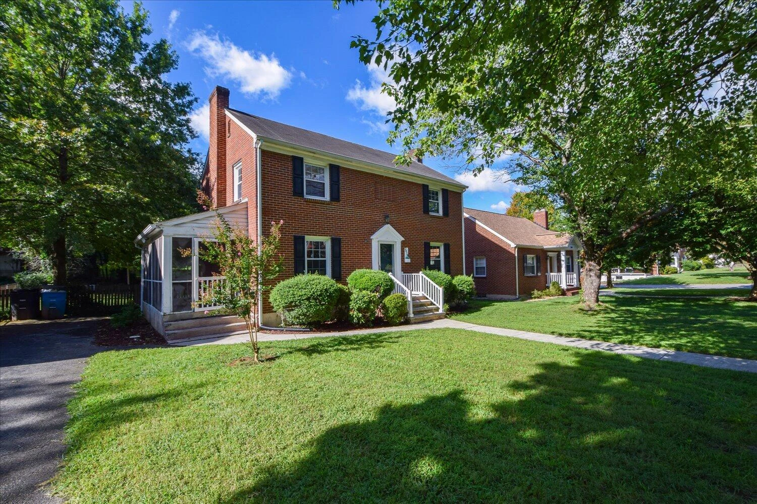 2414 Fairway DR SW - Photo 3
