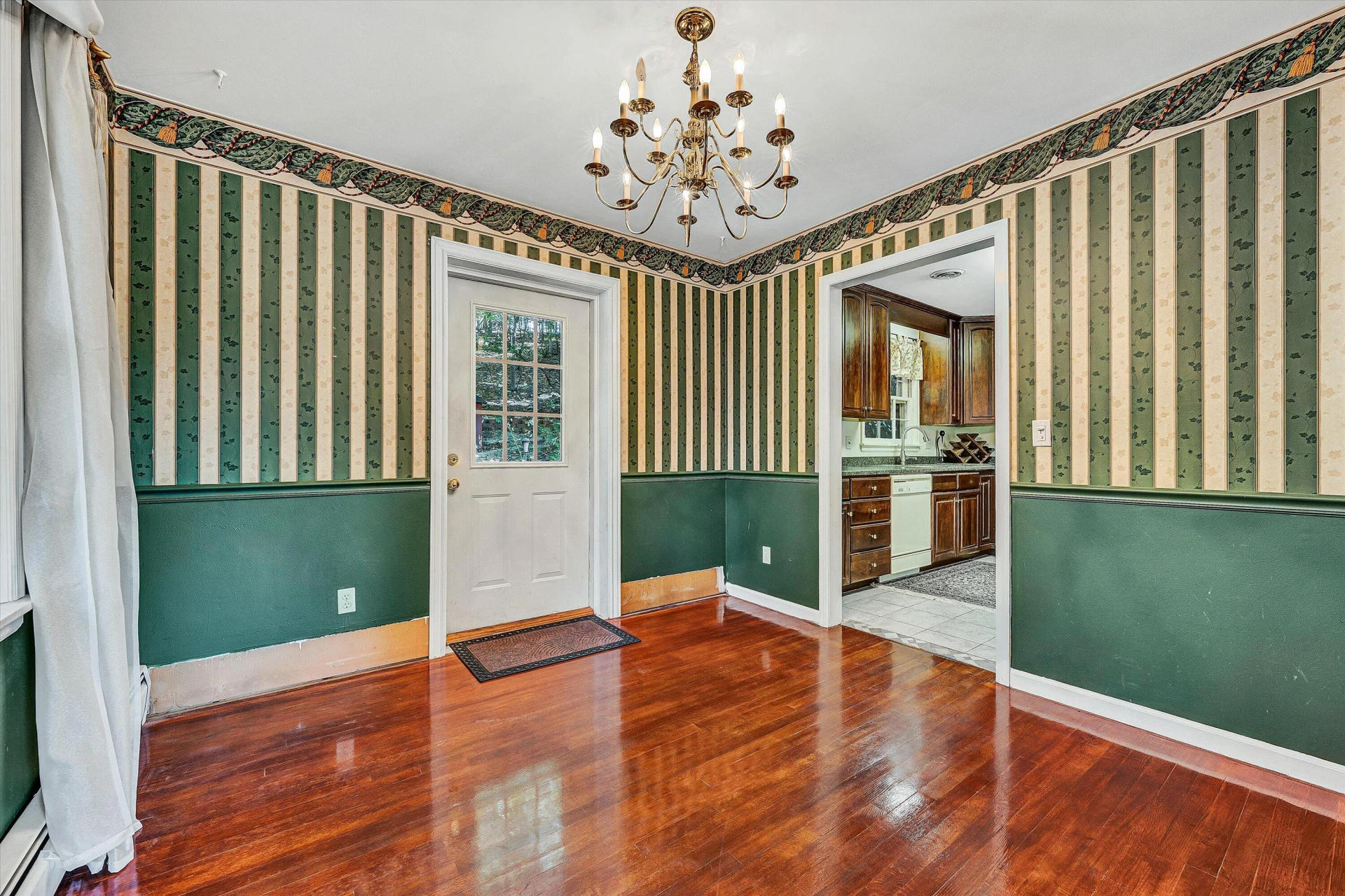 3001 Timberlane AVE - Photo 6