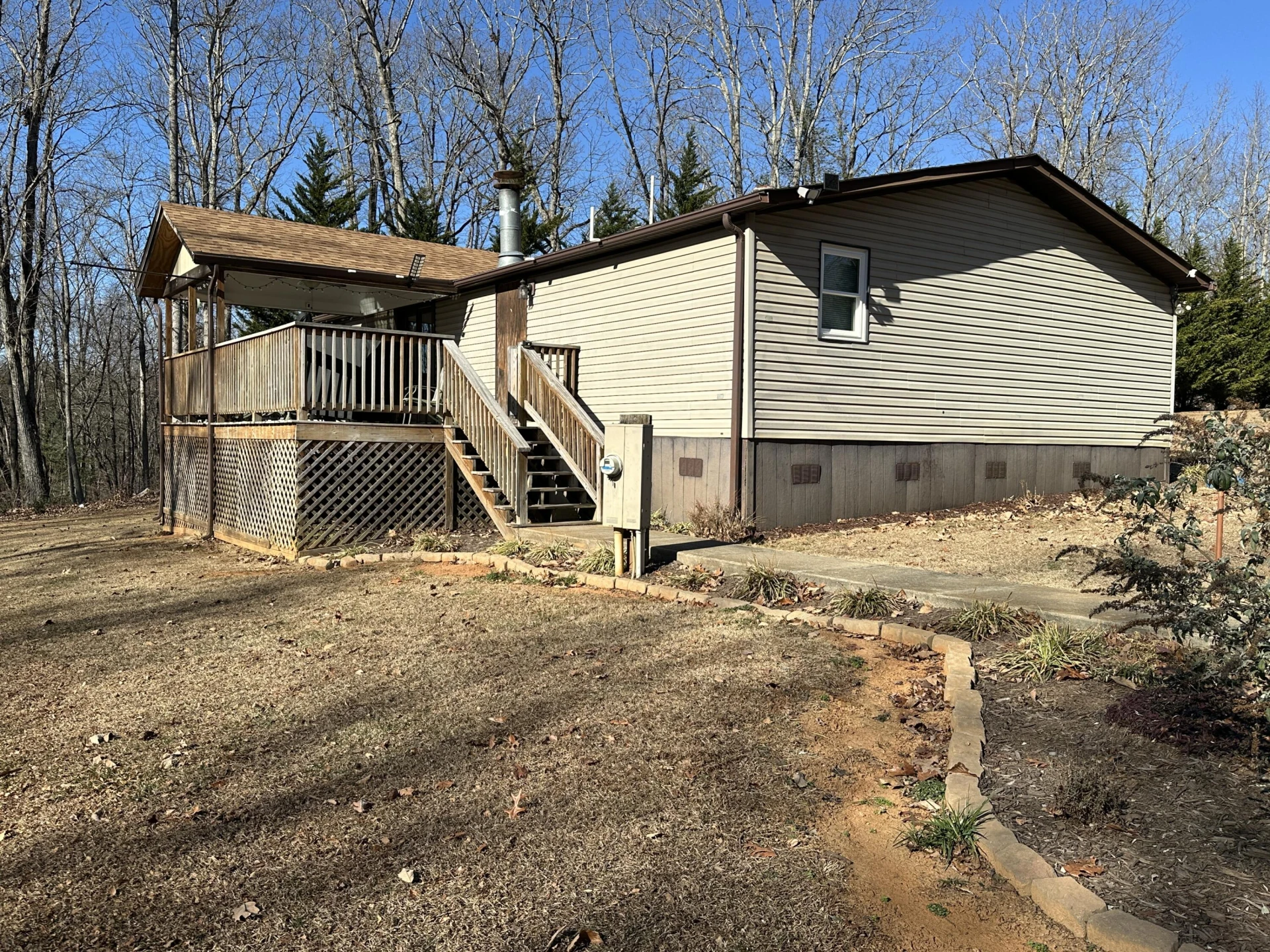 440 Thornhill LN - Photo 2
