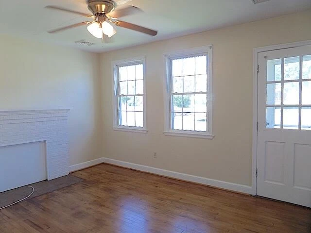429 Fieldale RD NE - Photo 4