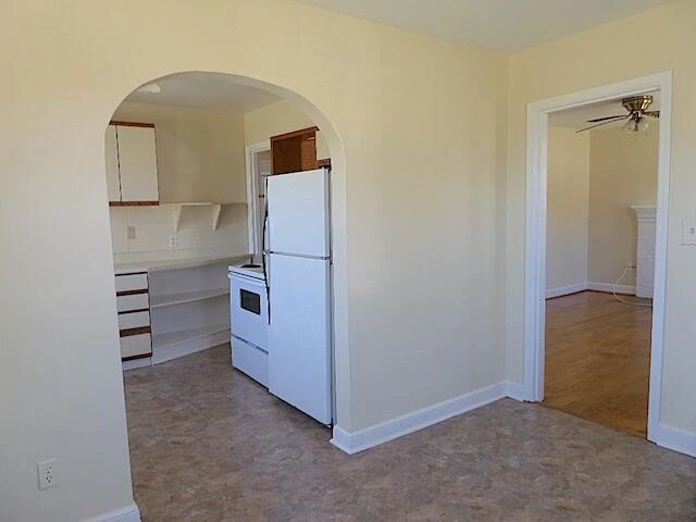 429 Fieldale RD NE - Photo 8