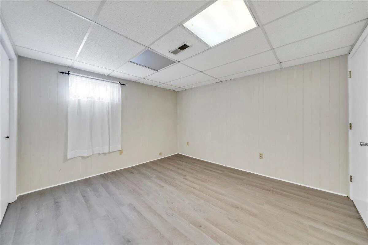 5923 Village LN - Photo 32