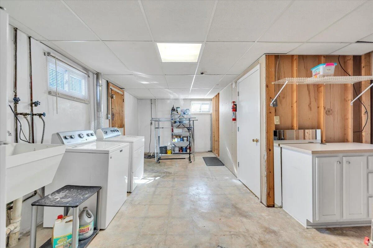 5923 Village LN - Photo 34