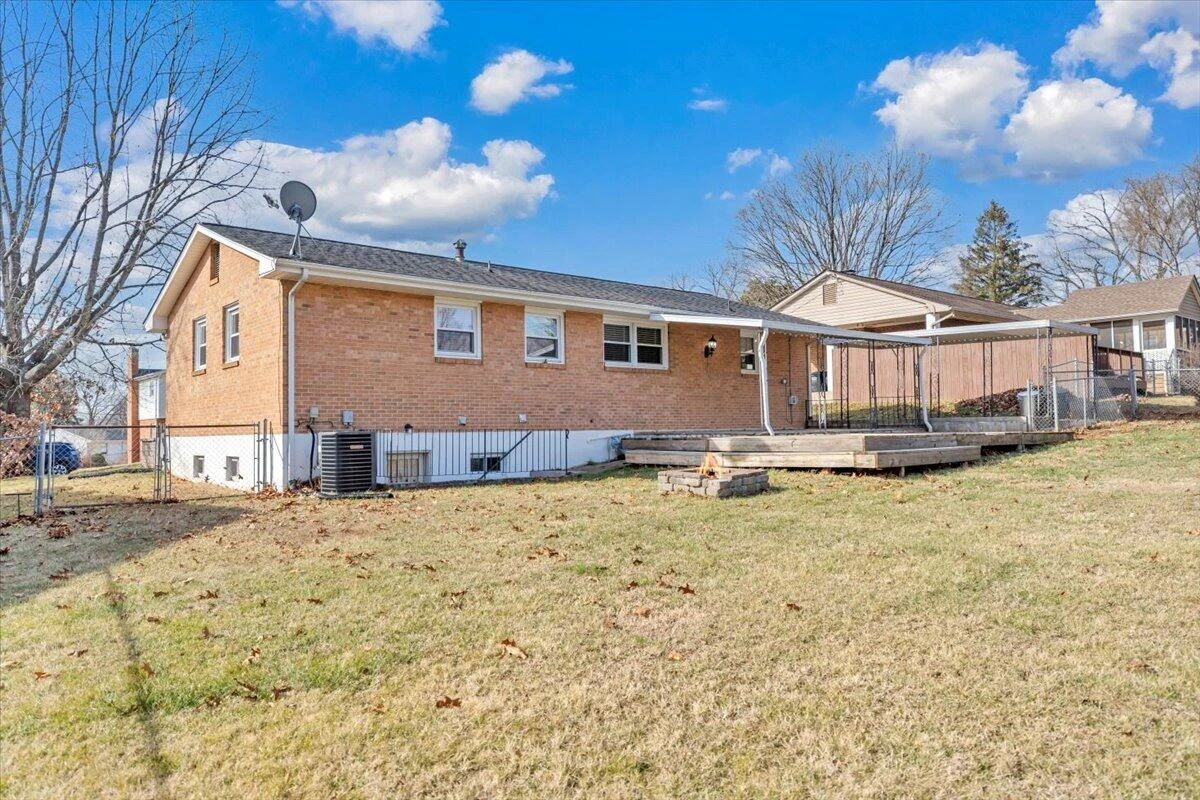 5923 Village LN - Photo 40