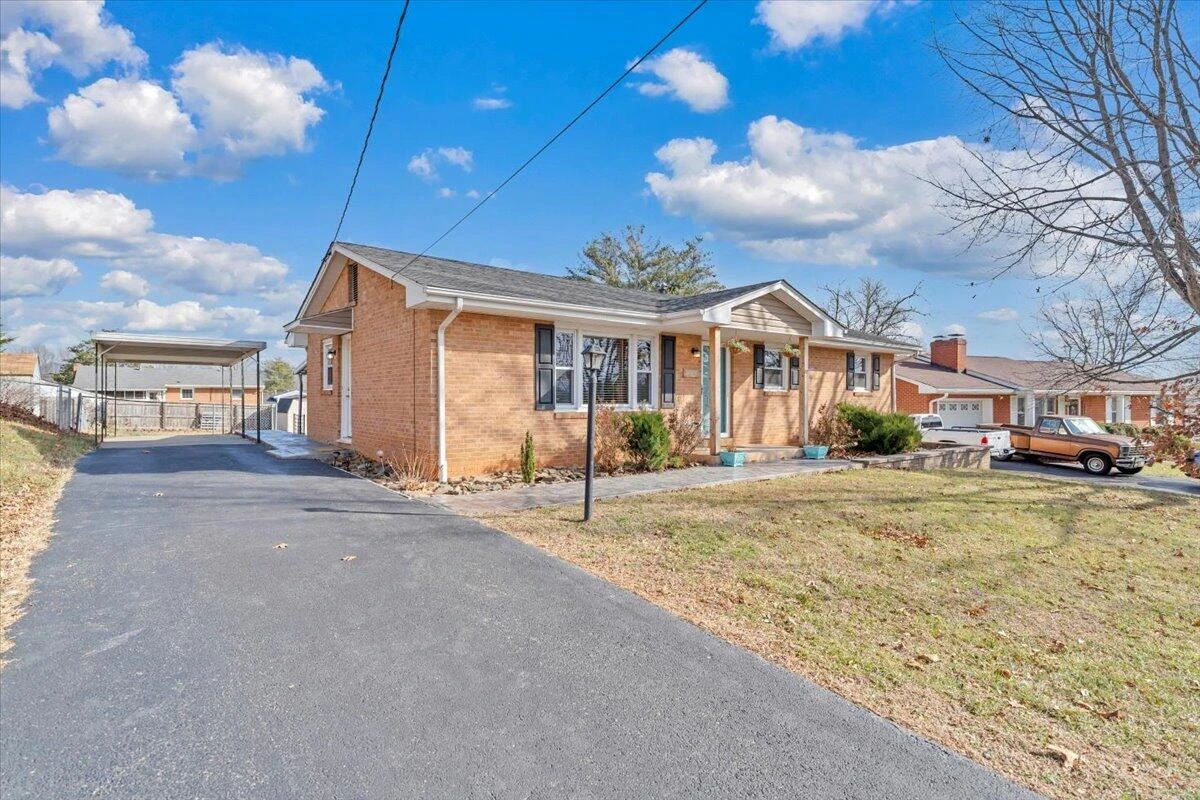 5923 Village LN - Photo 46