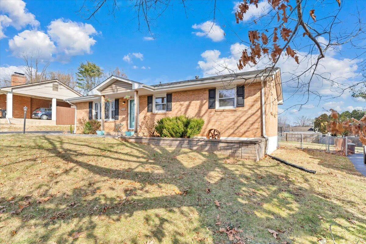 5923 Village LN - Photo 49