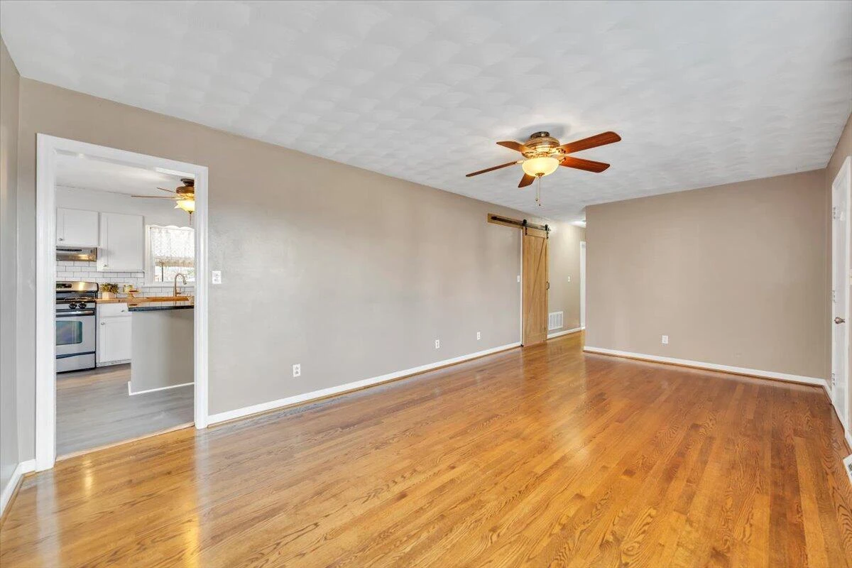 5923 Village LN - Photo 9