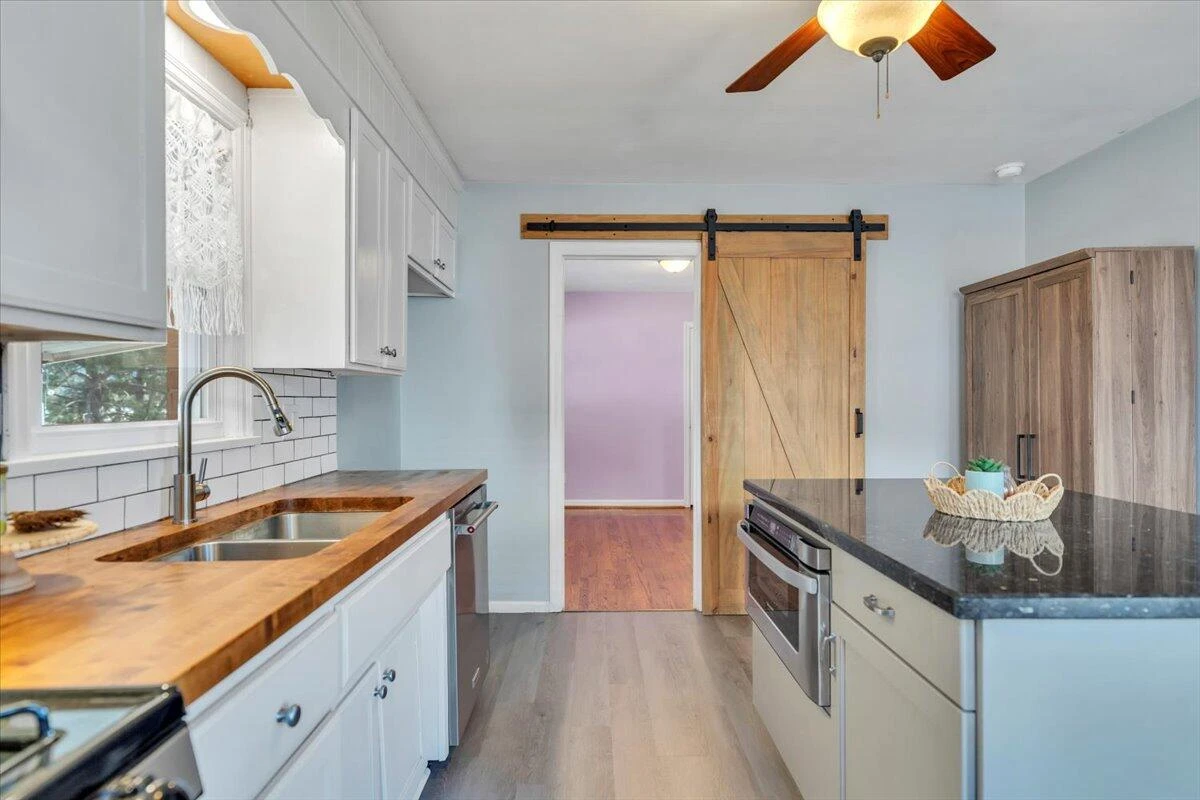 5923 Village LN - Photo 12