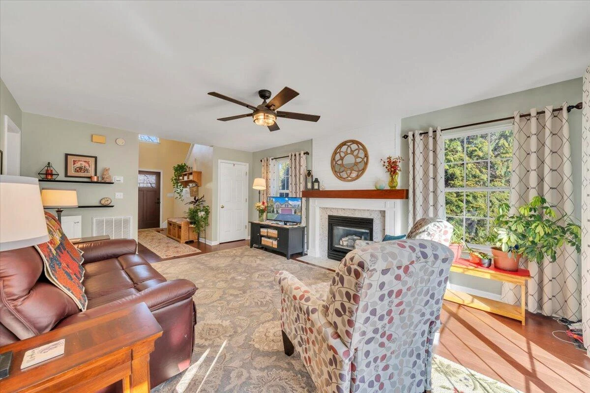 6315 Monet DR - Photo 10