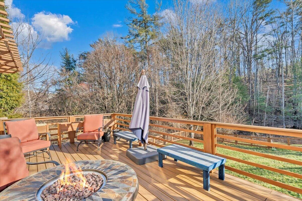 6315 Monet DR - Photo 54