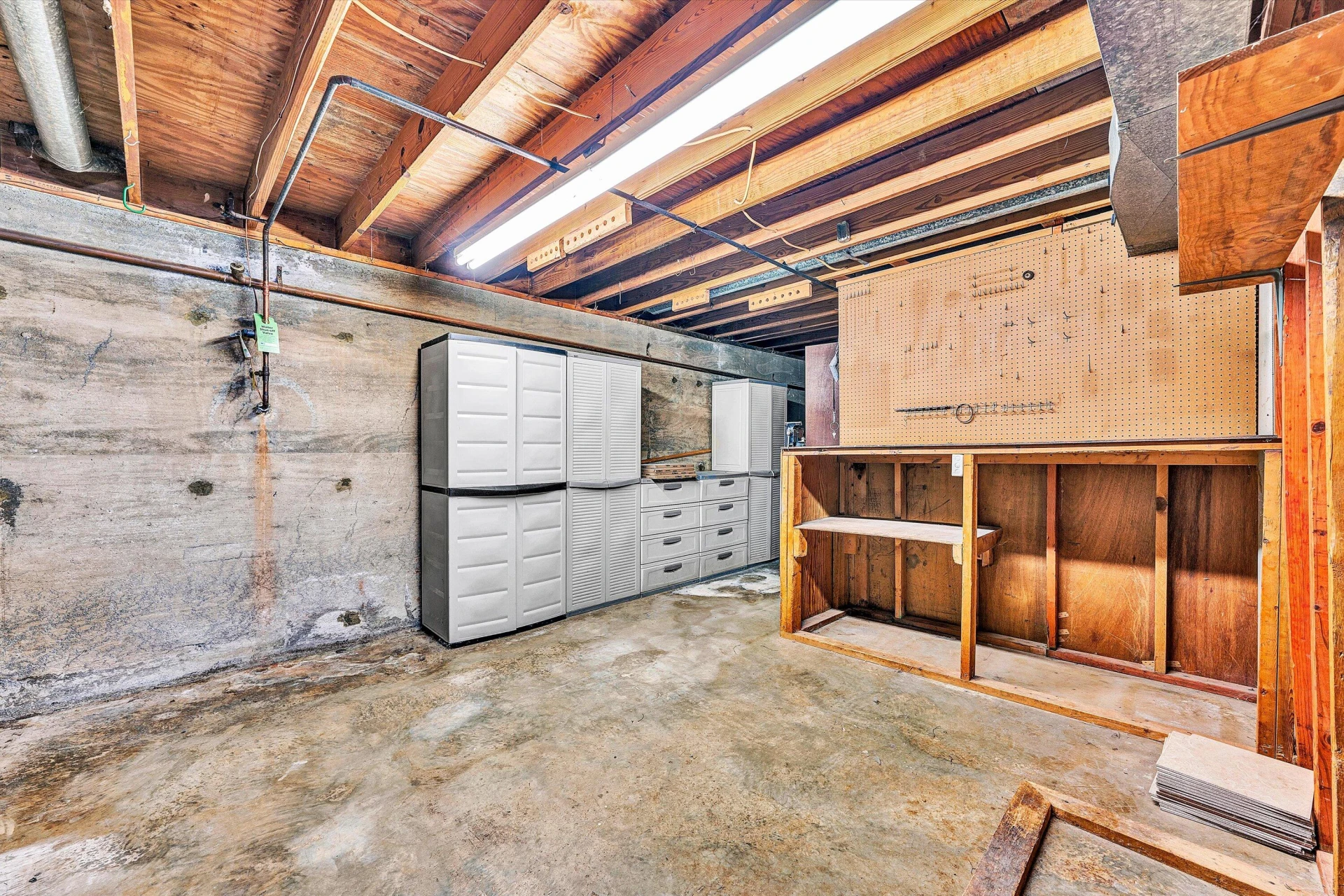983 Shelbourne AVE - Photo 27