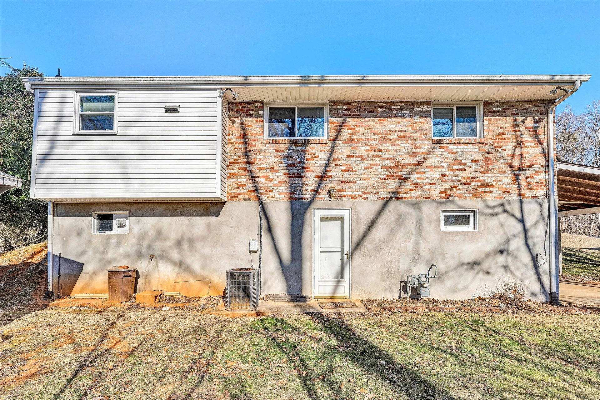 983 Shelbourne AVE - Photo 29