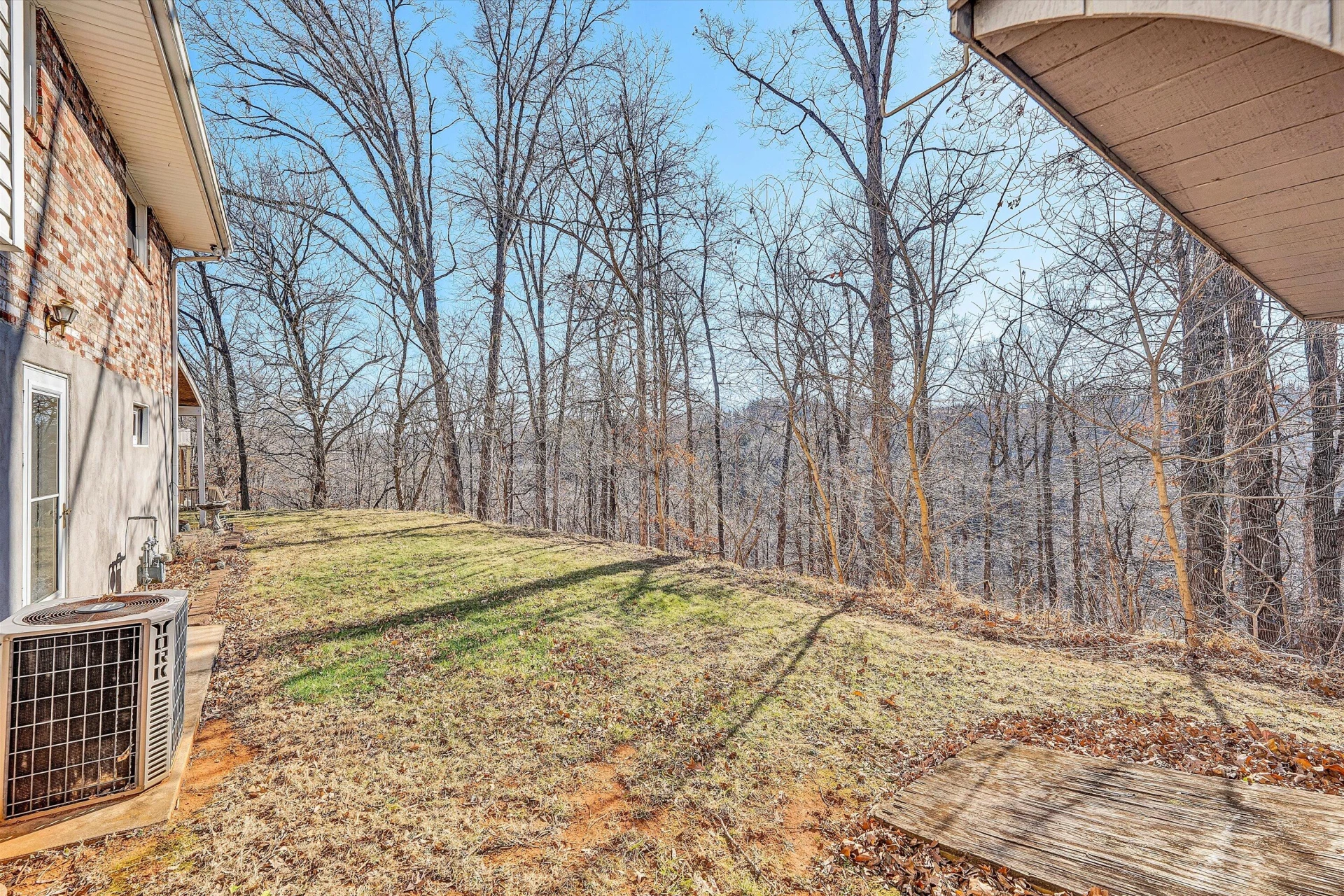 983 Shelbourne AVE - Photo 33