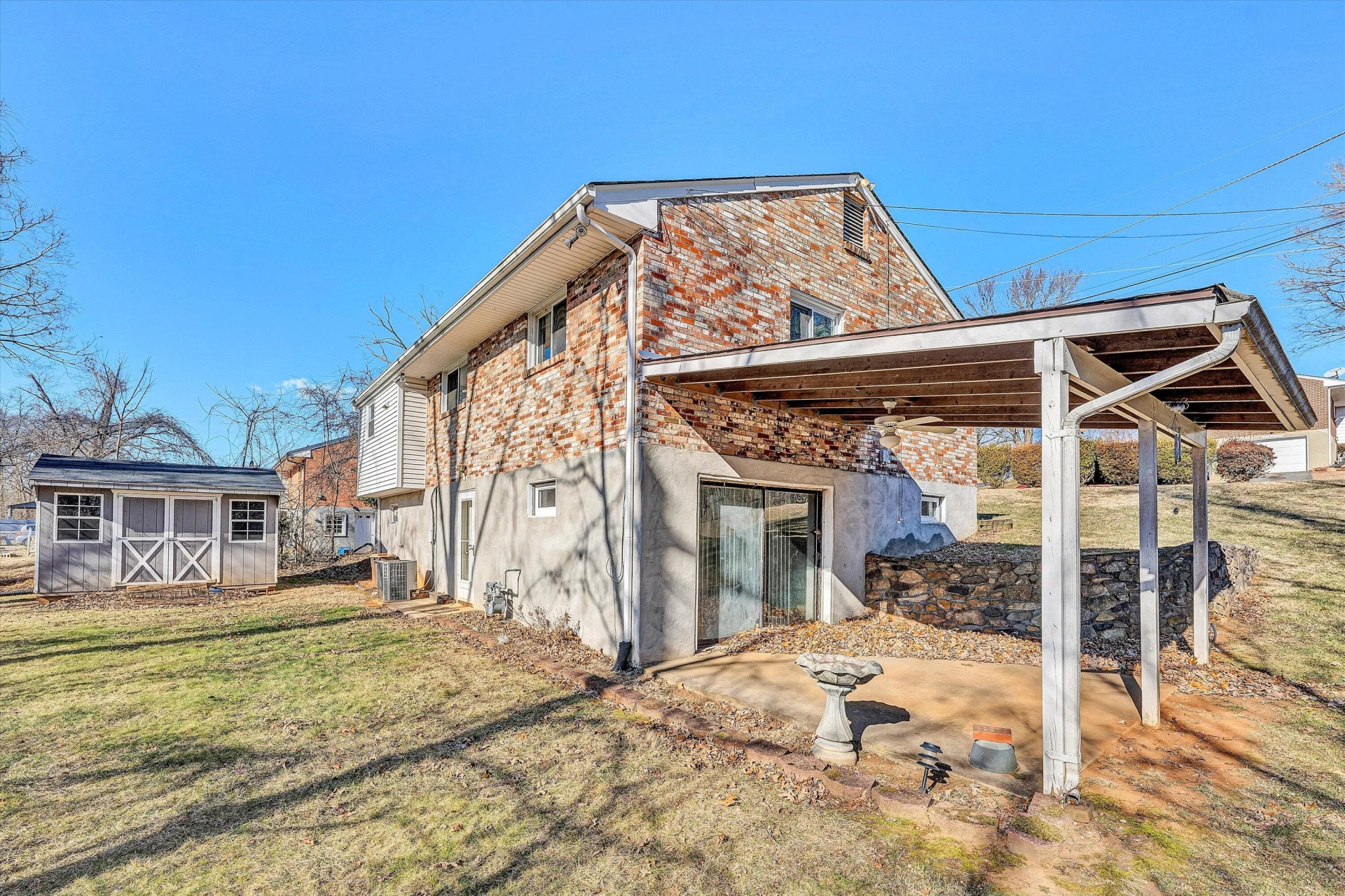 983 Shelbourne AVE - Photo 34
