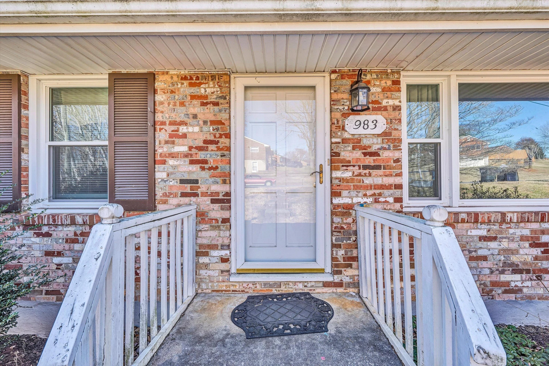 983 Shelbourne AVE - Photo 5