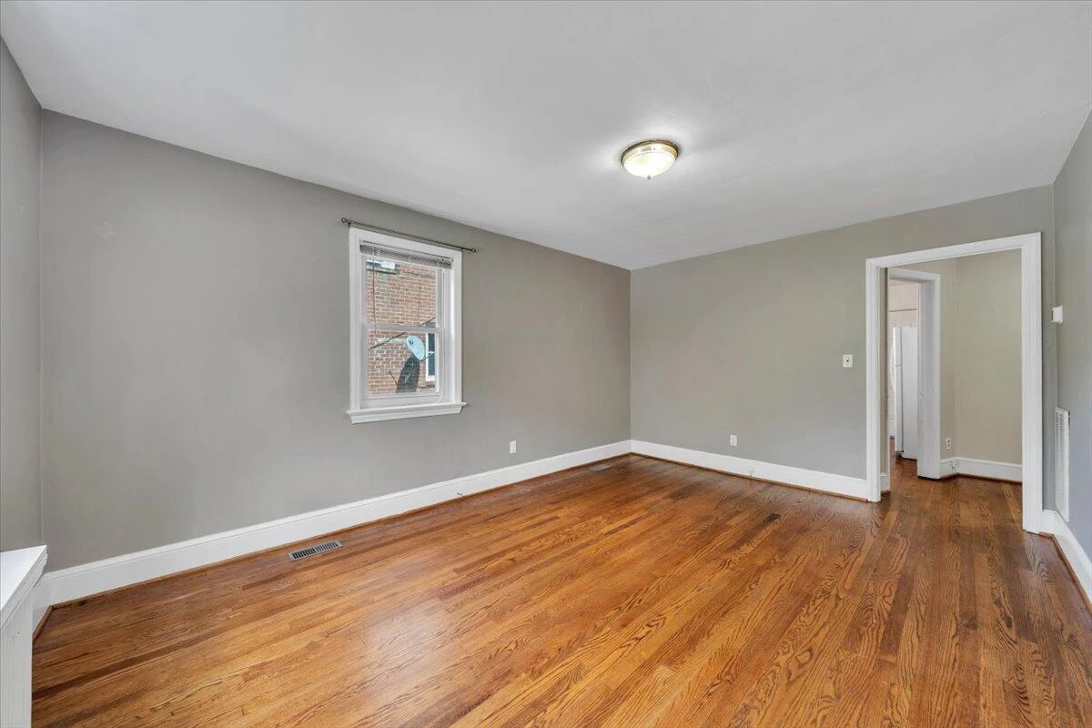 1228 Wasena AVE SW - Photo 3