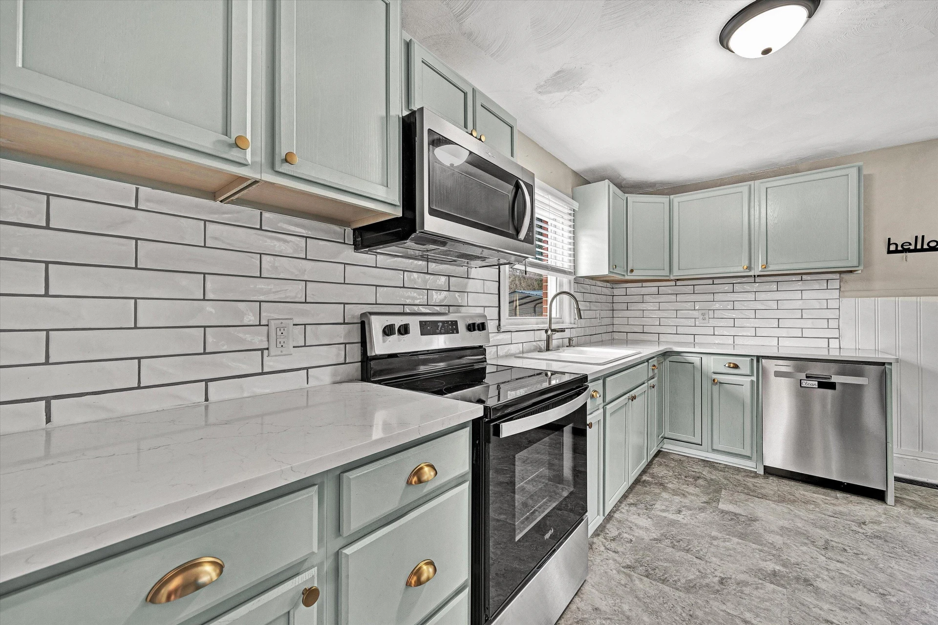 280 Oak St ST - Photo 8