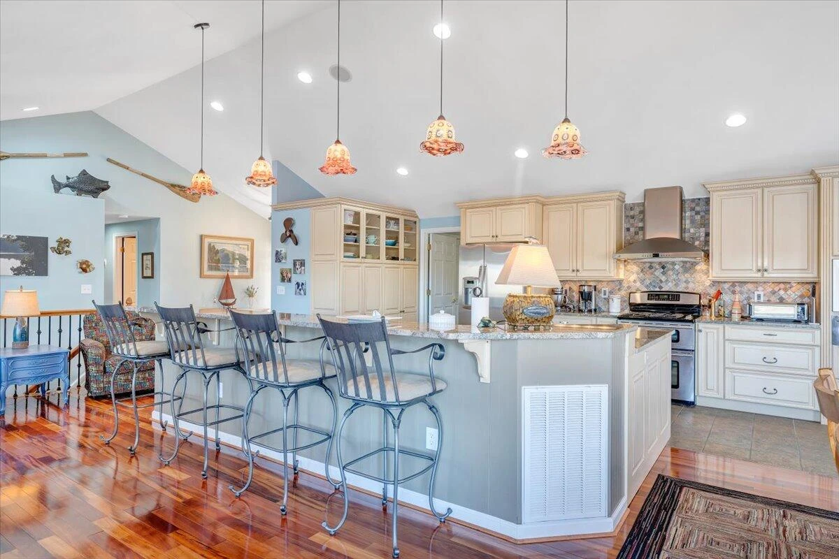 428 Long Island DR - Photo 16