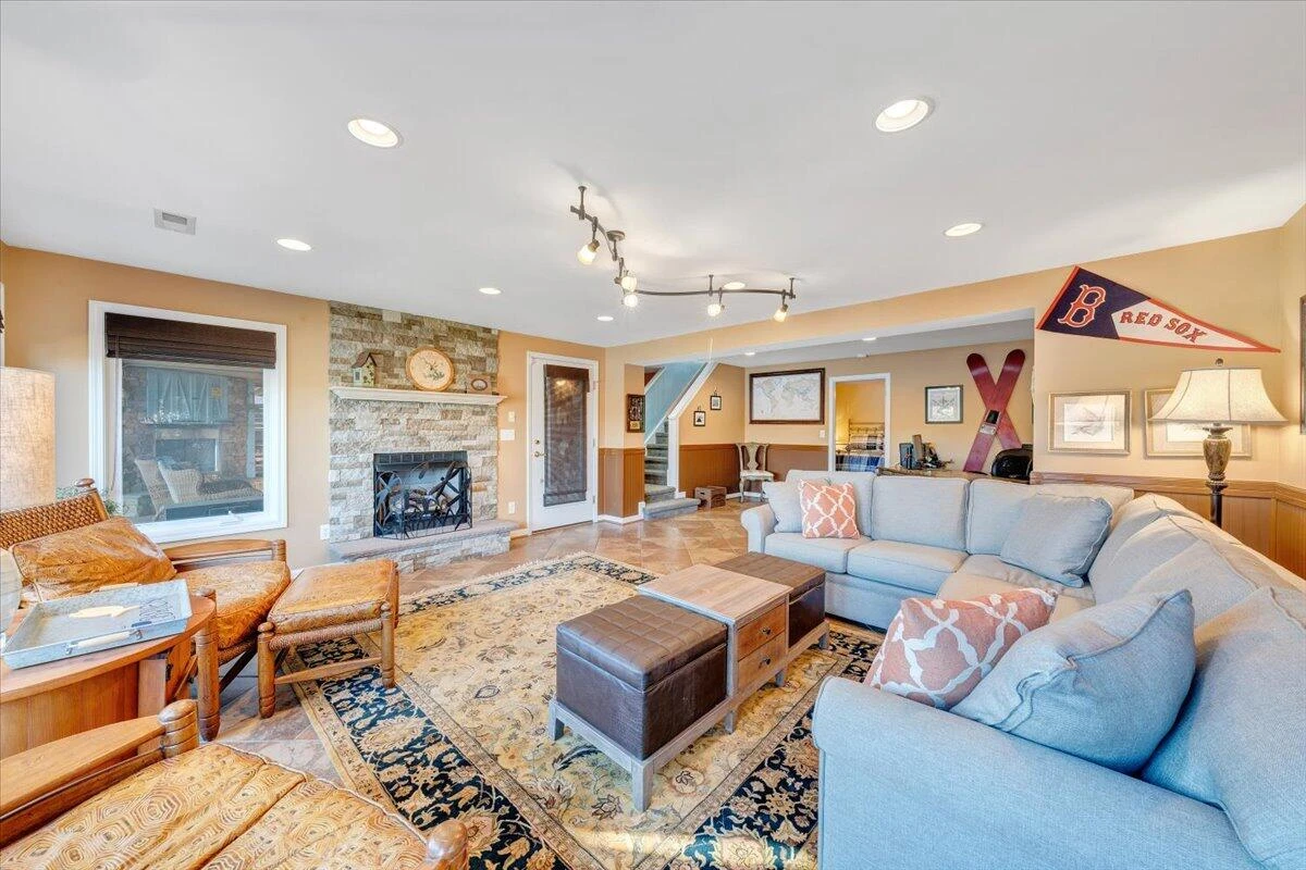 428 Long Island DR - Photo 45