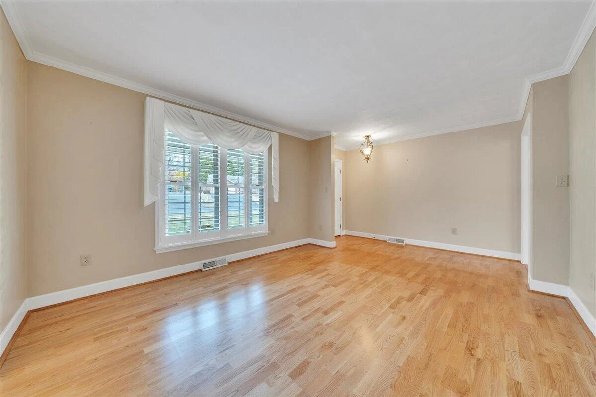 5032 Labradore DR - Photo 16