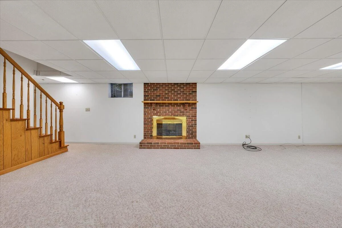 5032 Labradore DR - Photo 37