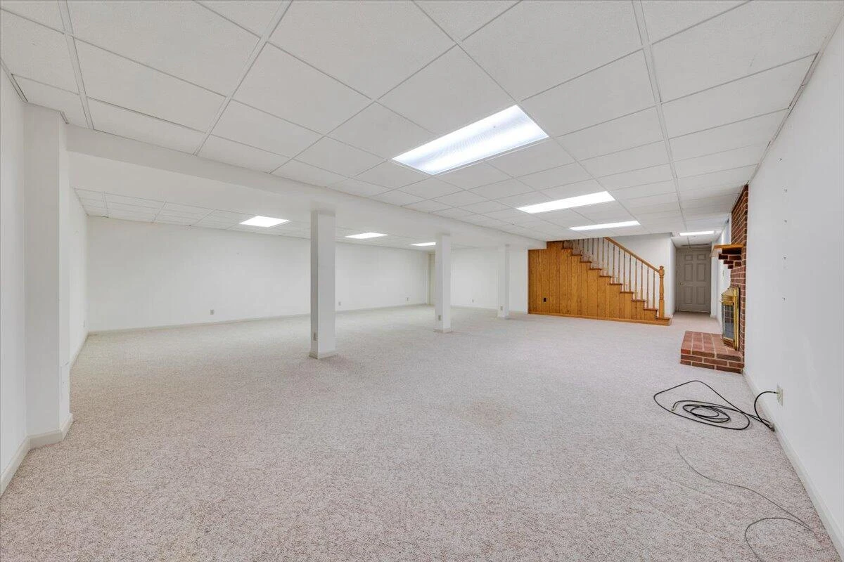 5032 Labradore DR - Photo 40