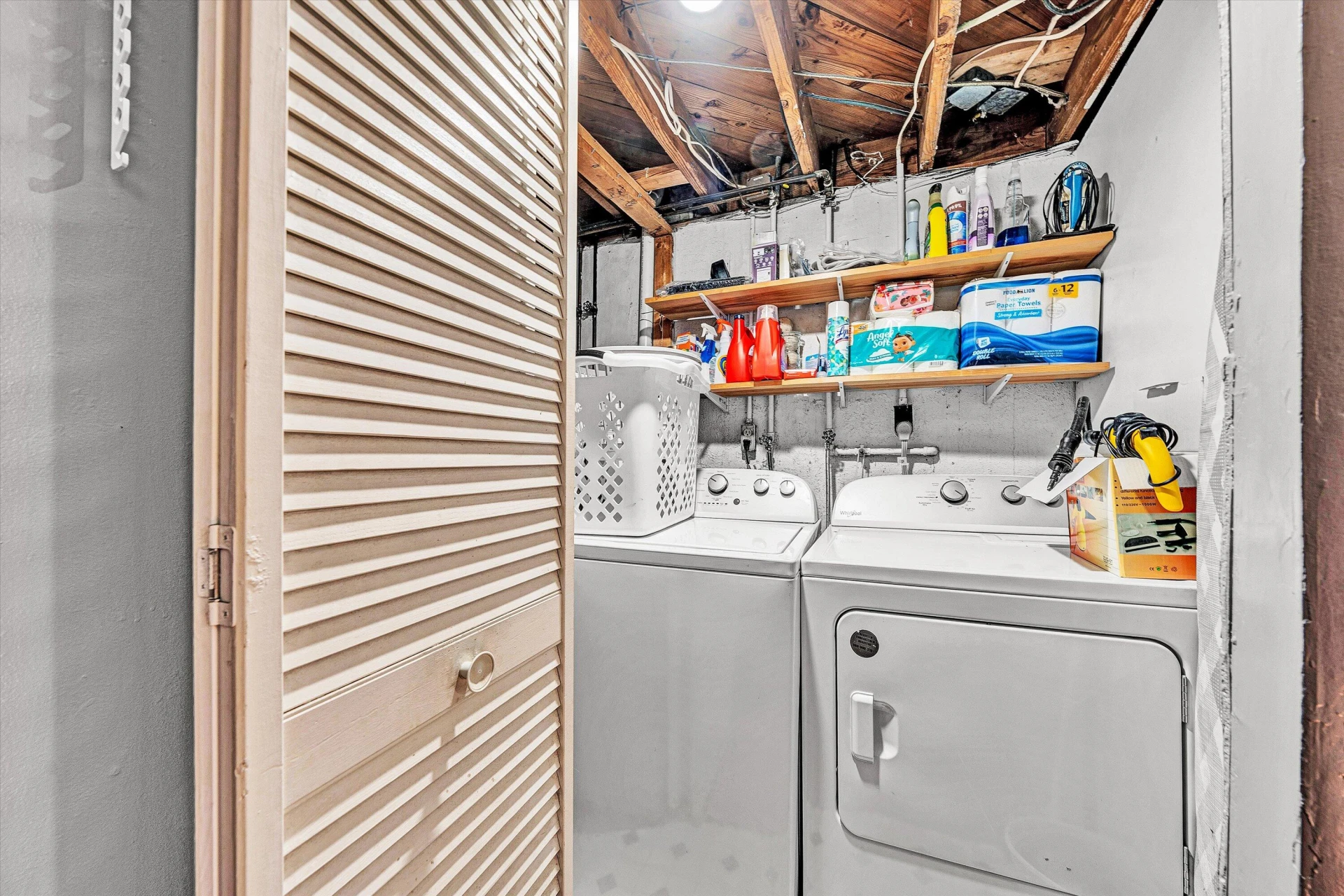 1019 Markham CIR SE - Photo 21