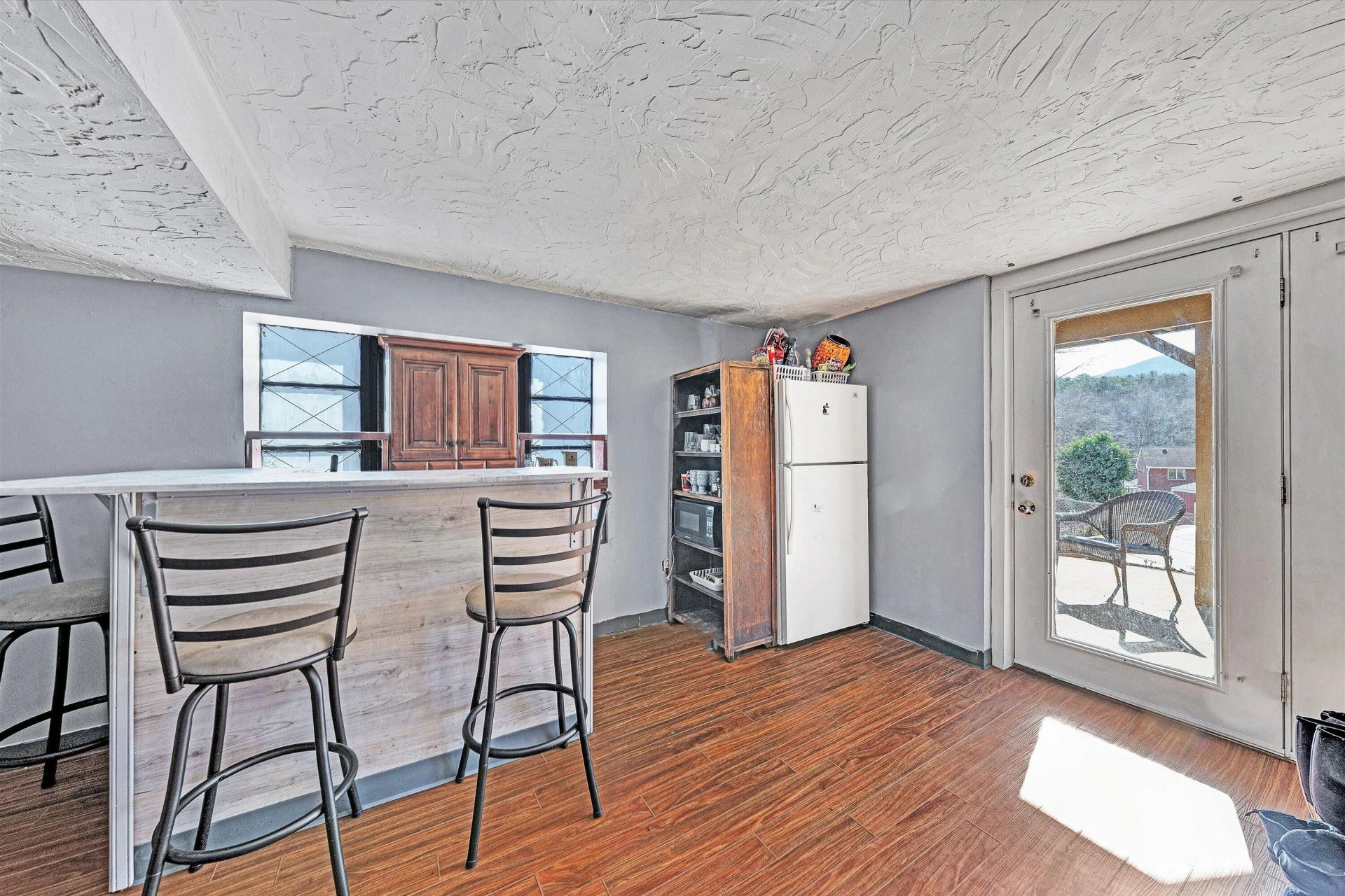 1019 Markham CIR SE - Photo 23