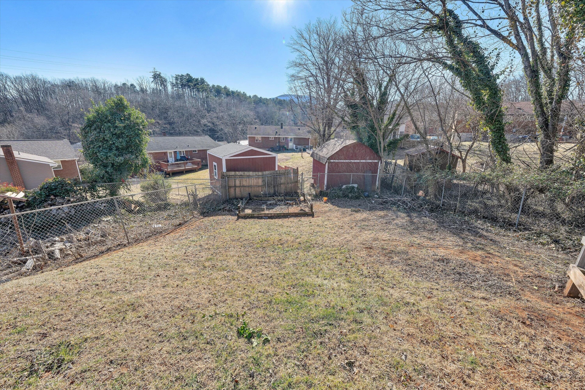 1019 Markham CIR SE - Photo 34