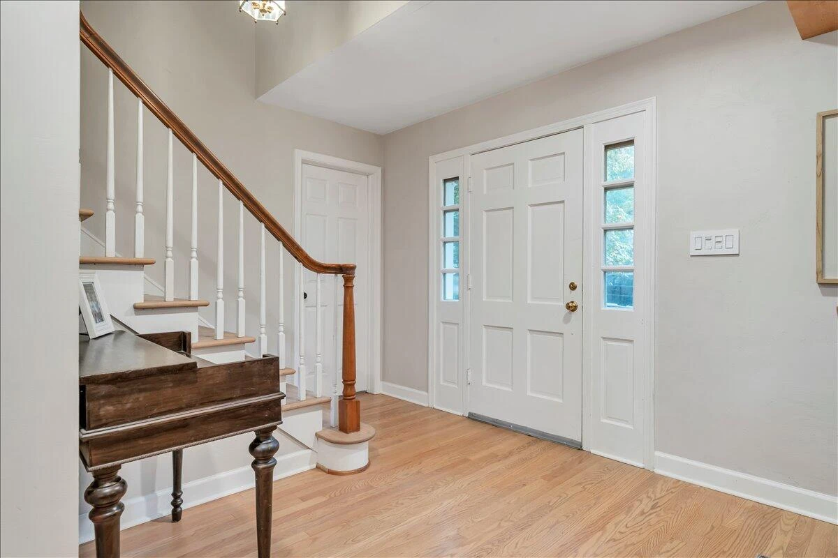 1926 Hope RD SW - Photo 4