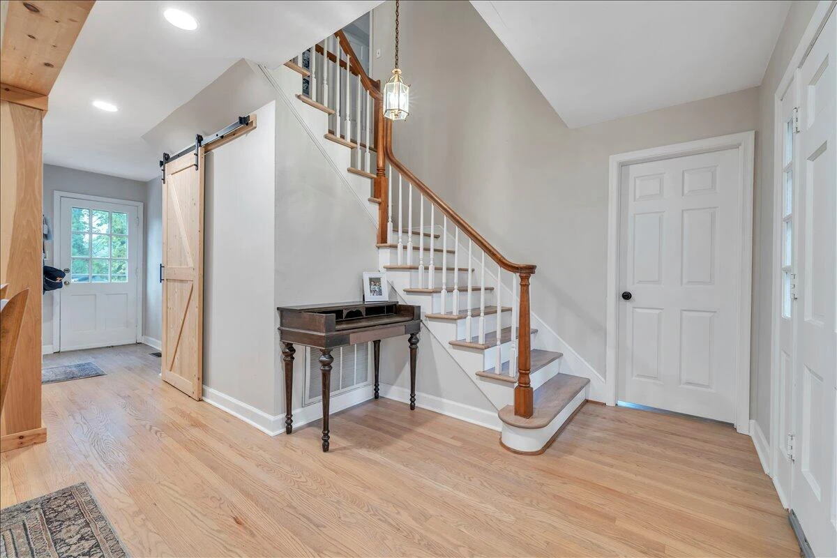 1926 Hope RD SW - Photo 5