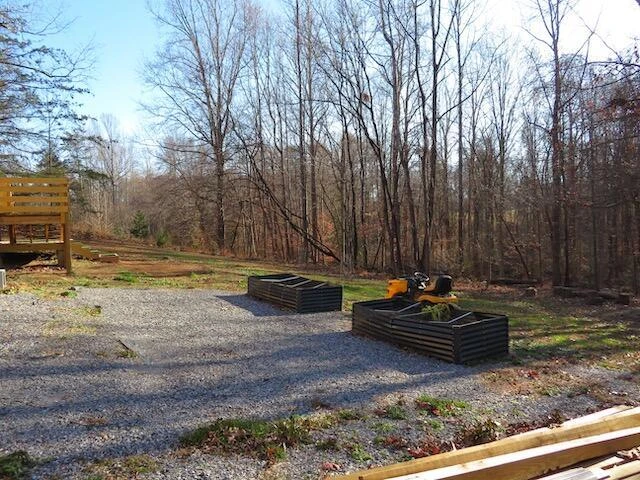 715 Mountain Meadow DR - Photo 16