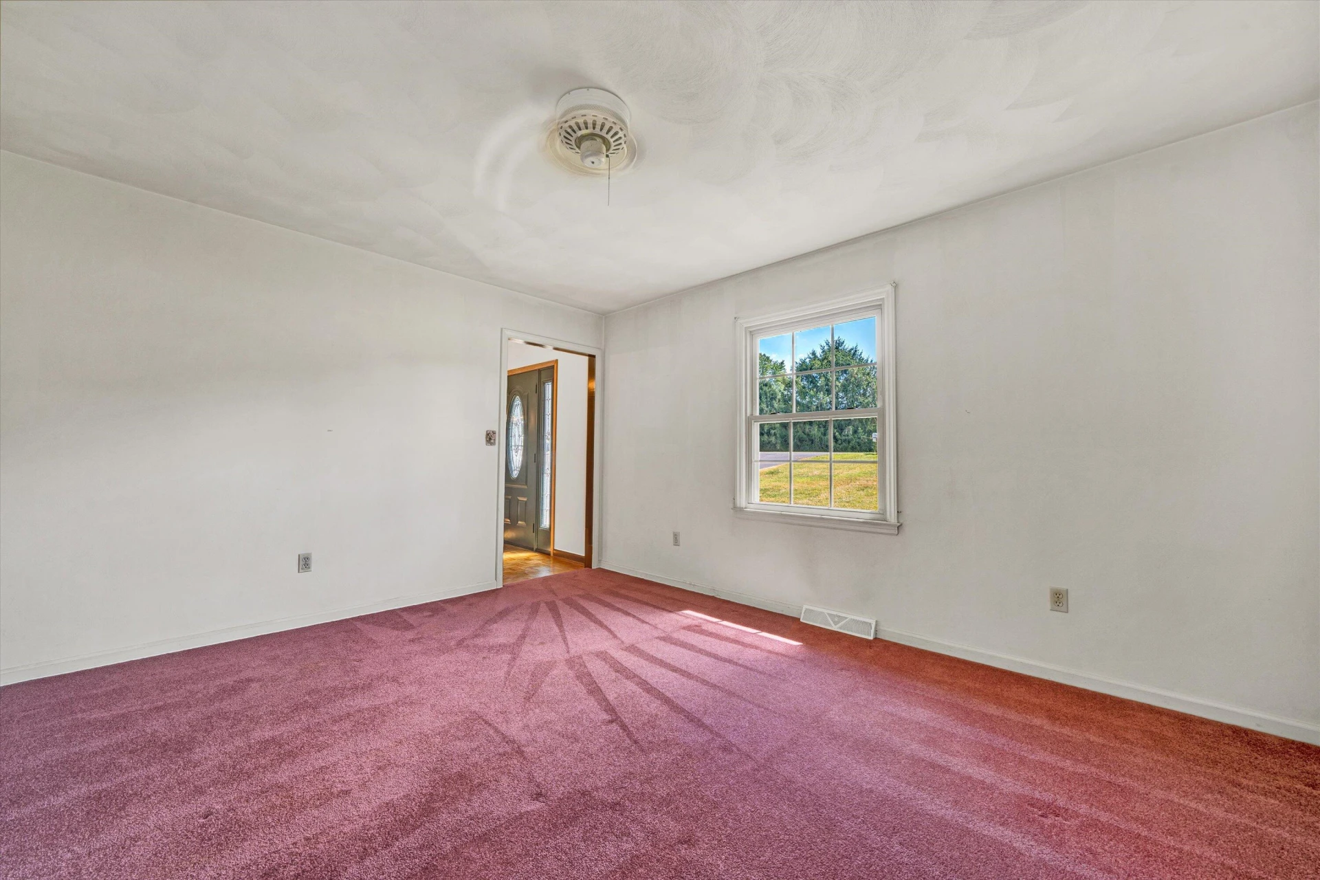211 ASPEN DR - Photo 13