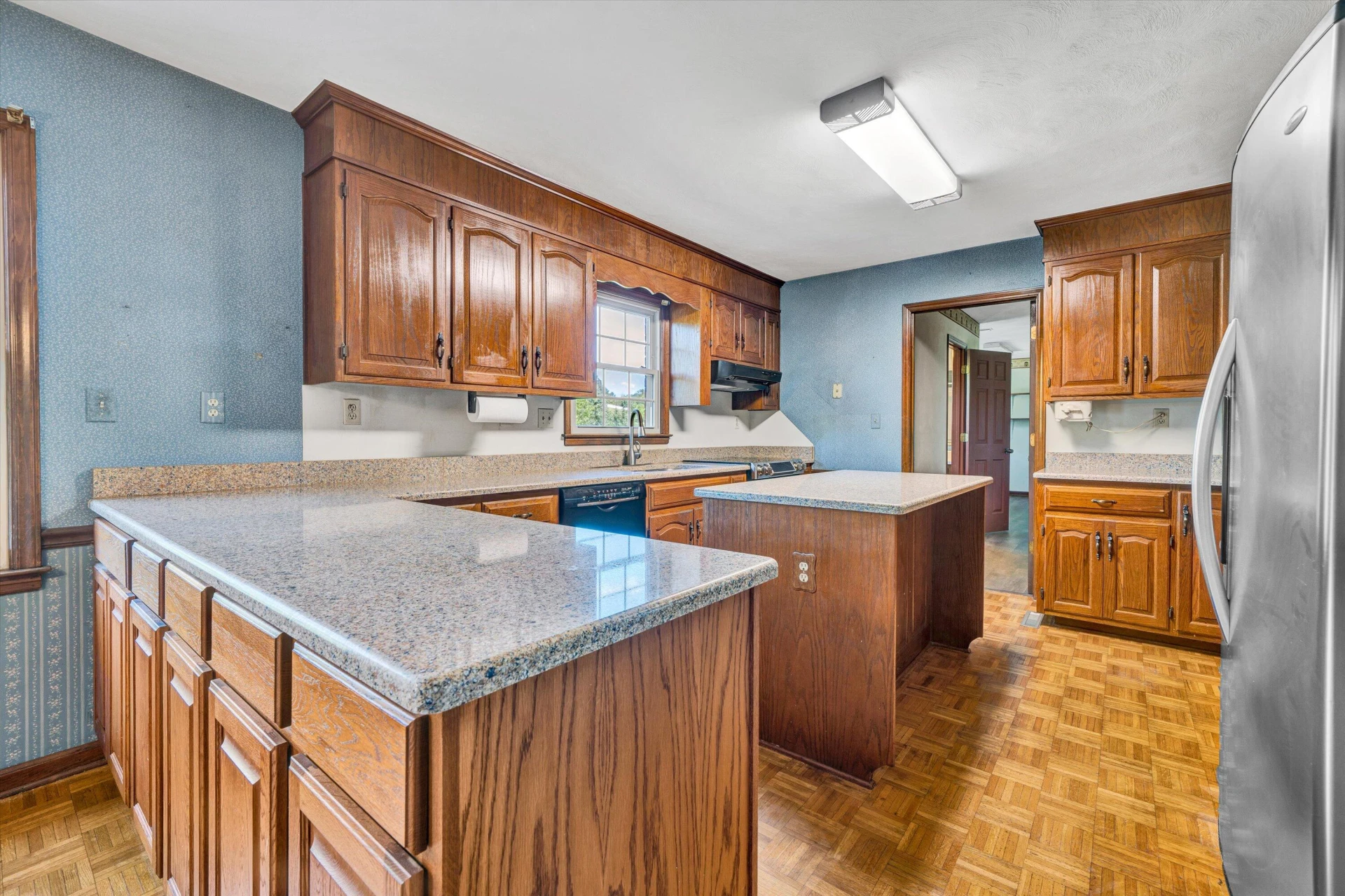 211 ASPEN DR - Photo 16