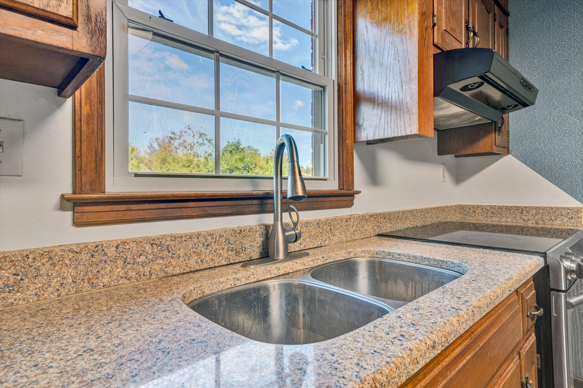 211 ASPEN DR - Photo 18