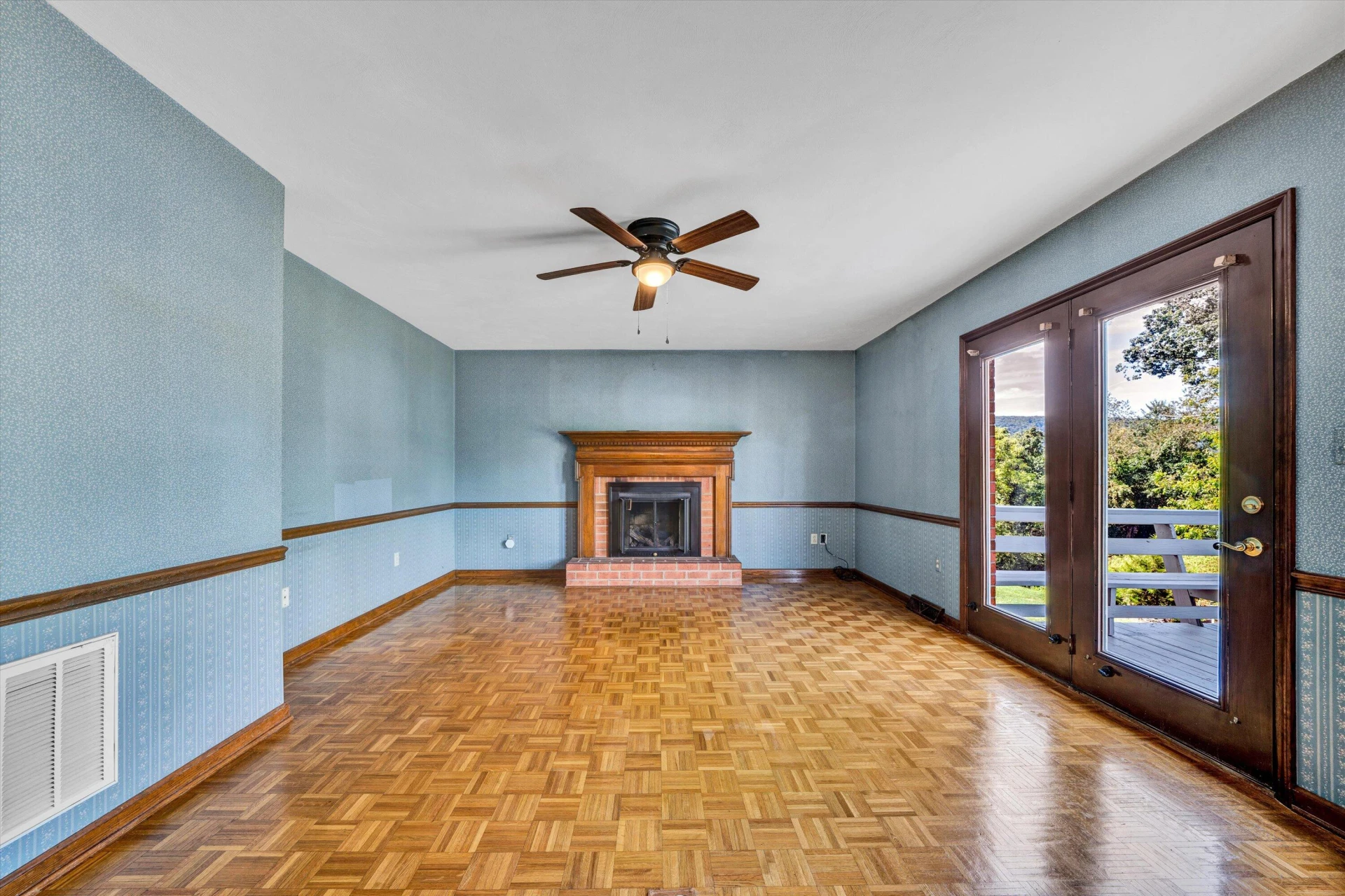211 ASPEN DR - Photo 23