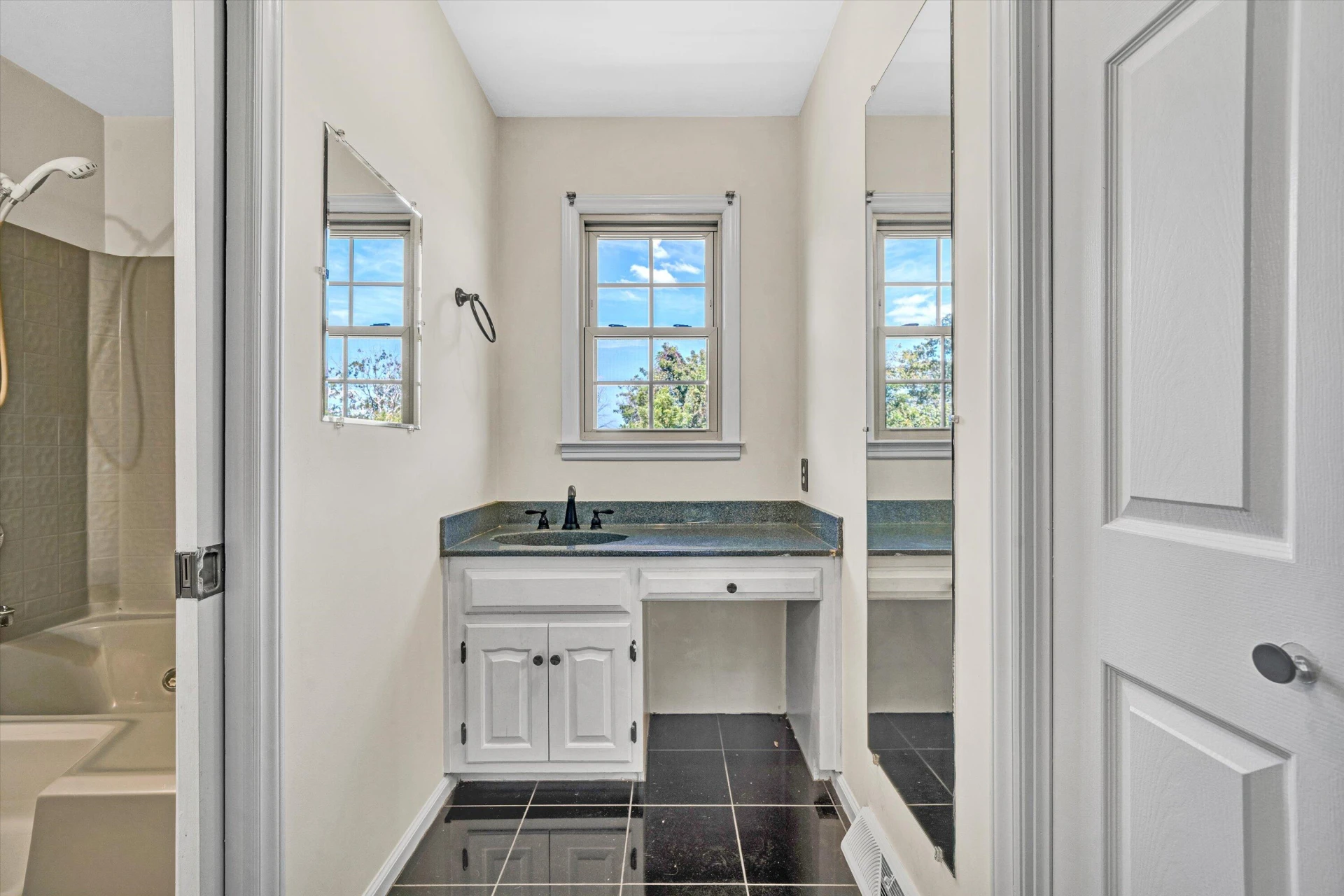 211 ASPEN DR - Photo 34