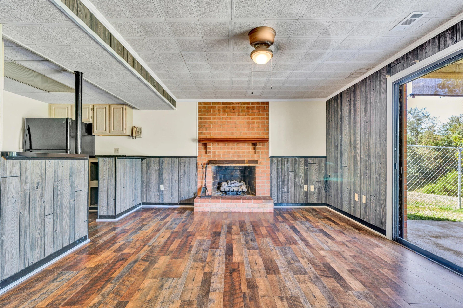 211 ASPEN DR - Photo 48