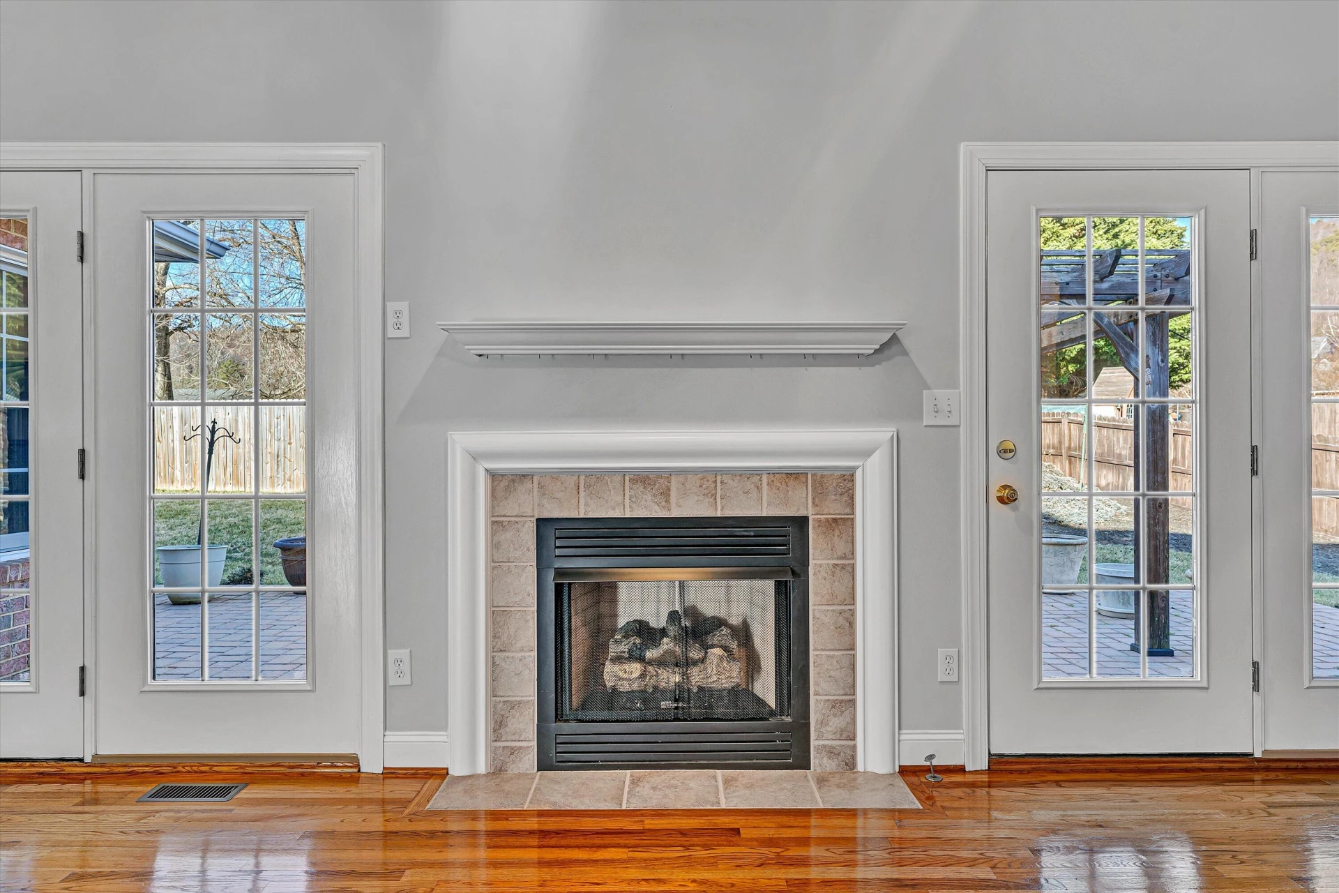 6304 Roselawn Court DR - Photo 26