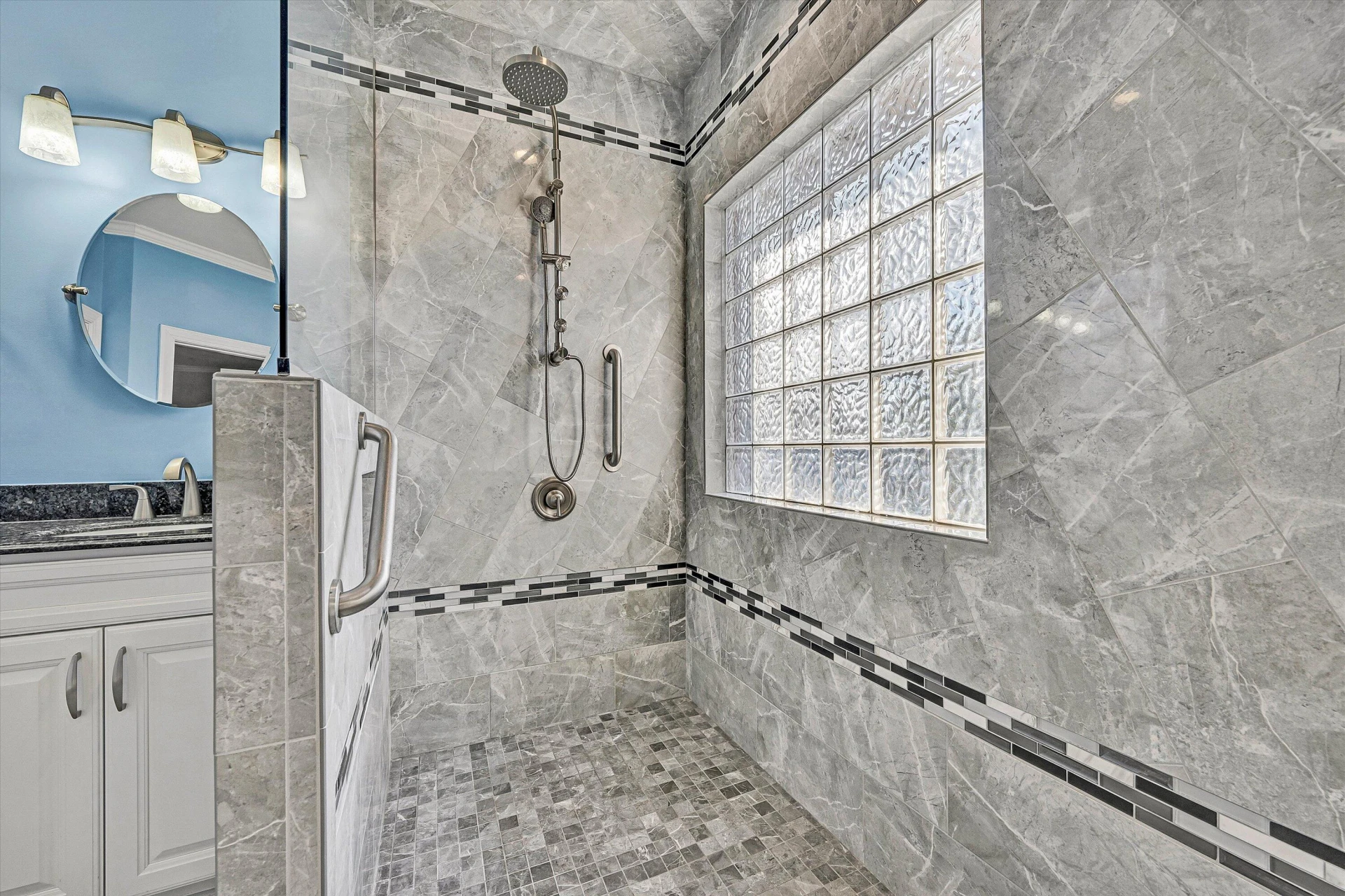 6304 Roselawn Court DR - Photo 36