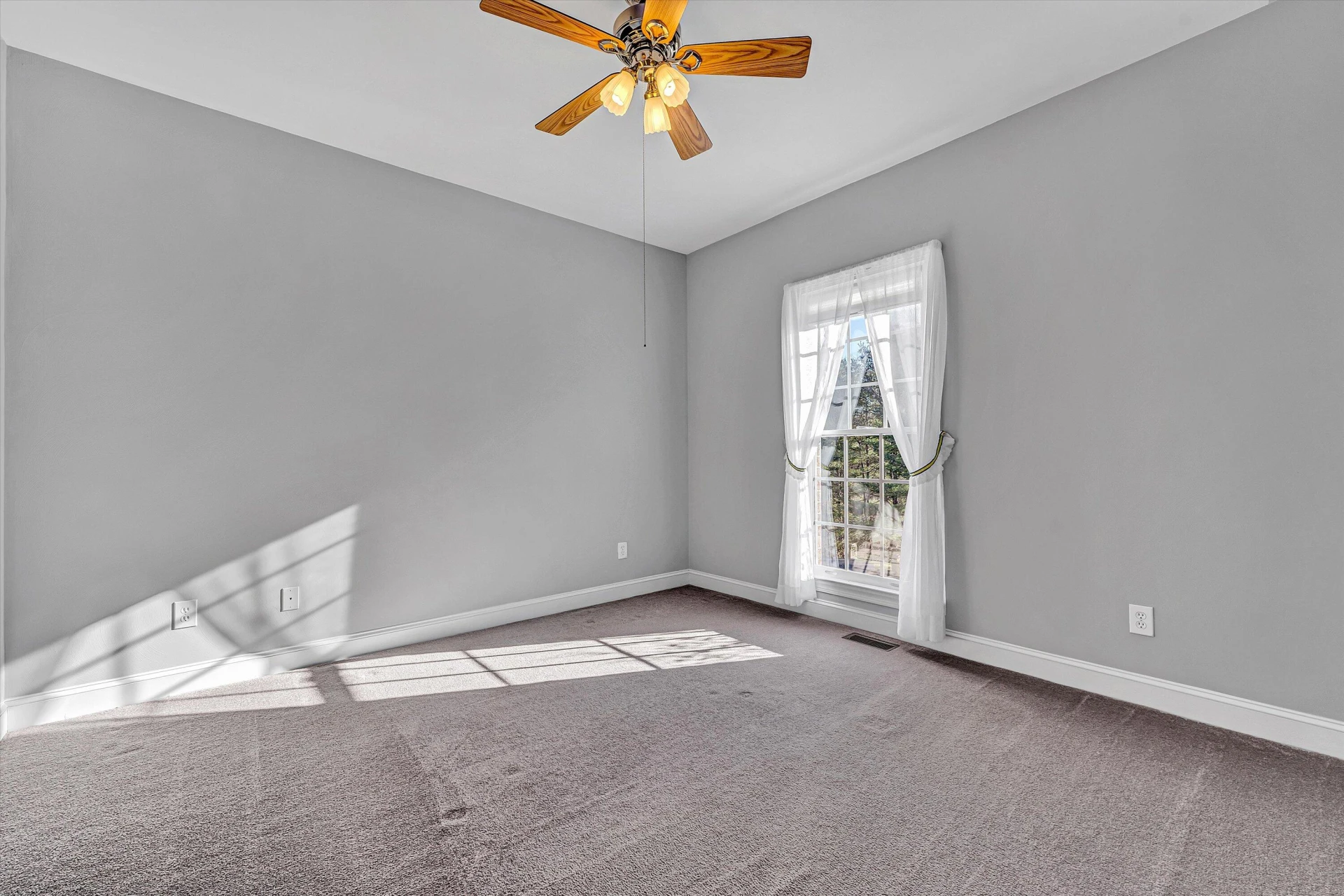 6304 Roselawn Court DR - Photo 41