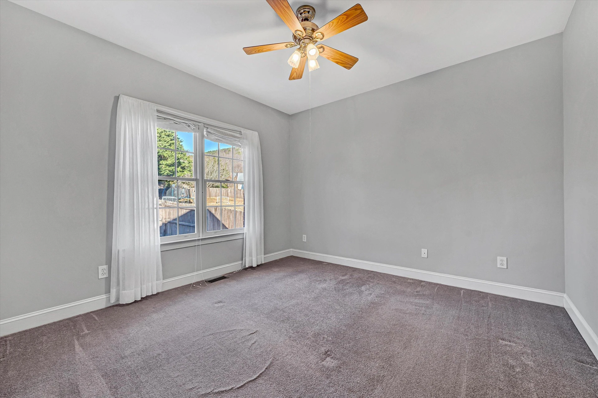 6304 Roselawn Court DR - Photo 43