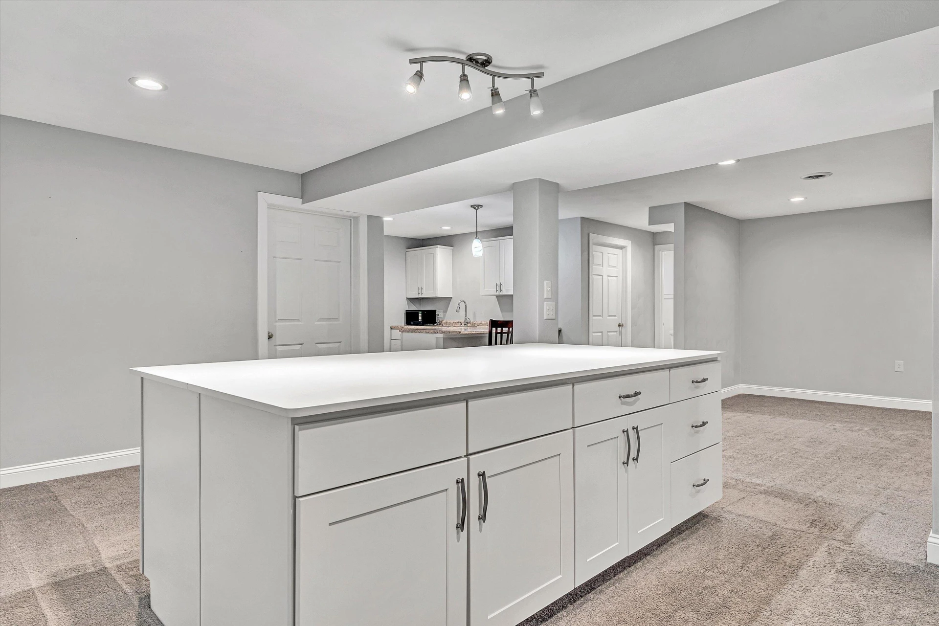 6304 Roselawn Court DR - Photo 48