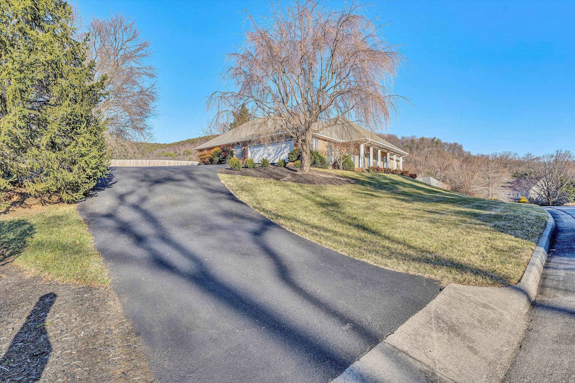6304 Roselawn Court DR - Photo 73