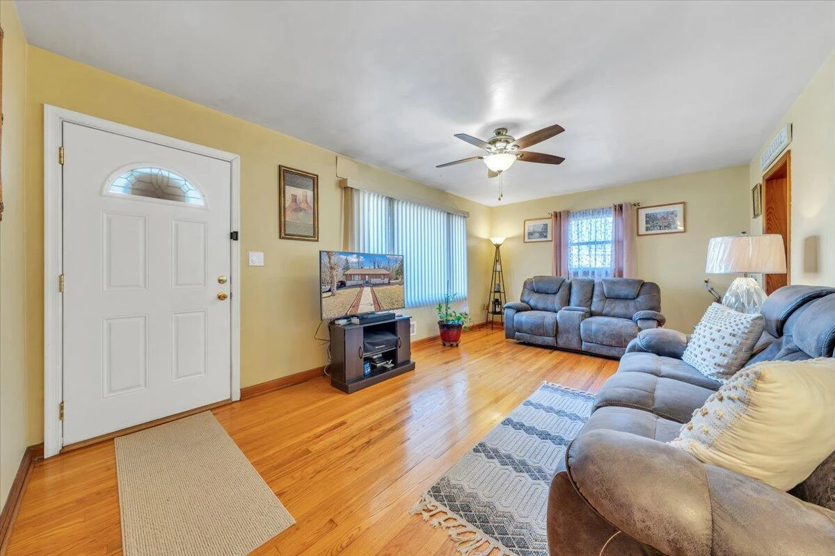 4902 Rowe Ridge RD NW - Photo 4