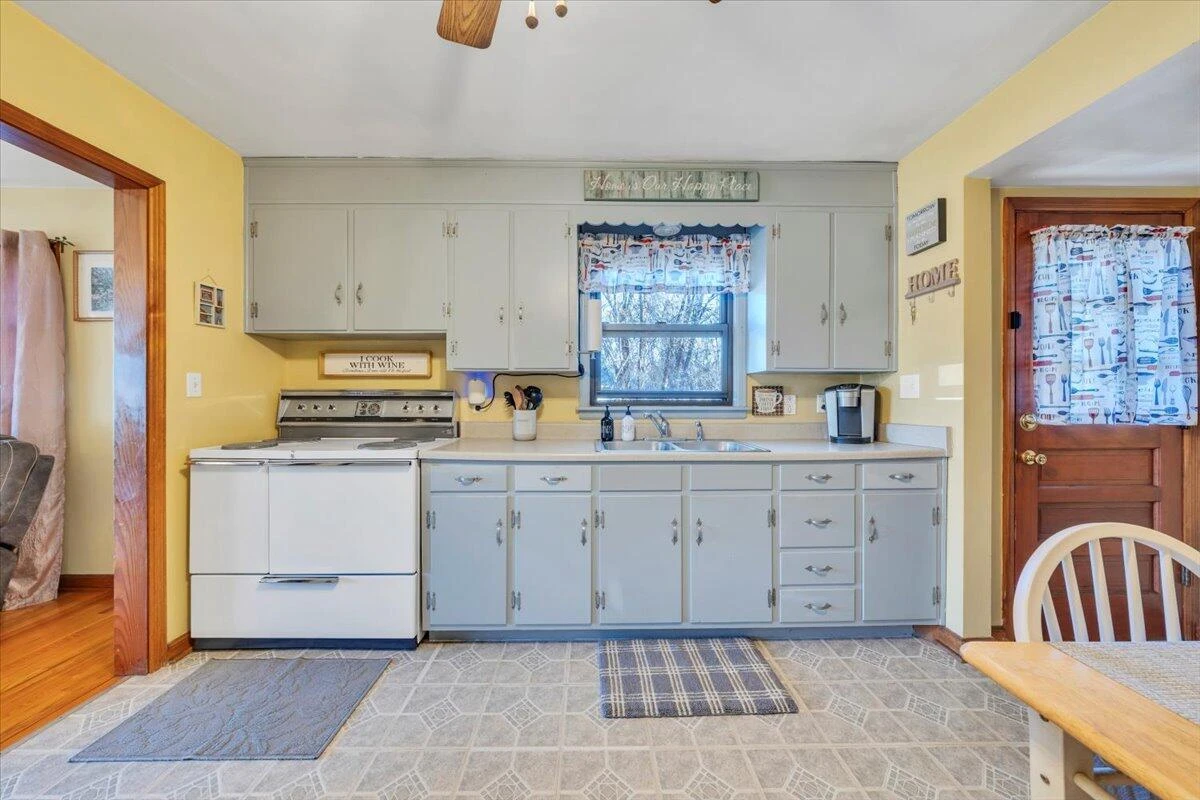 4902 Rowe Ridge RD NW - Photo 8